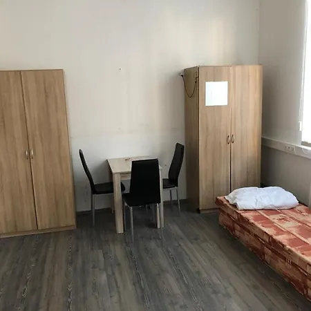Lipa Albergue *